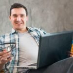 como fazer dinheiro na internet