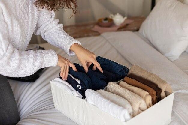 Dicas de organização para um guarda-roupa funcional